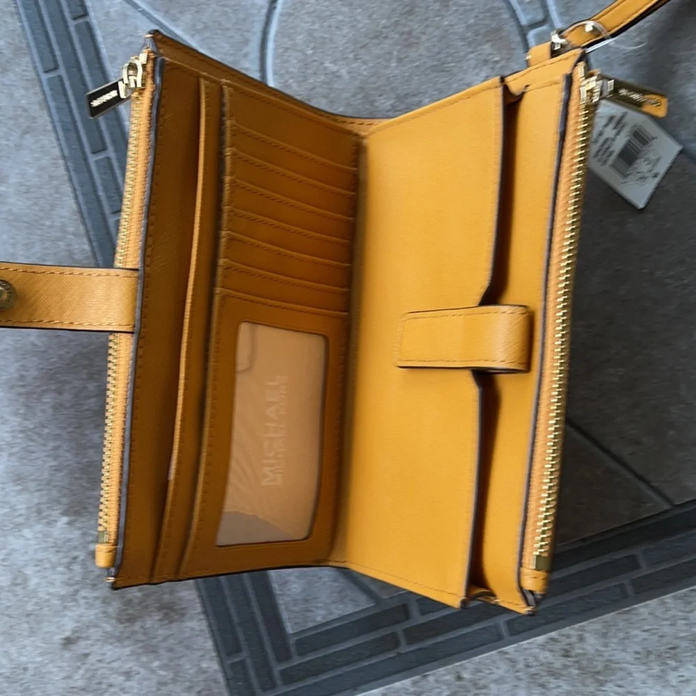 Michael Kors Jet Set Travel Marigold Double Zip Wristlet Leather
